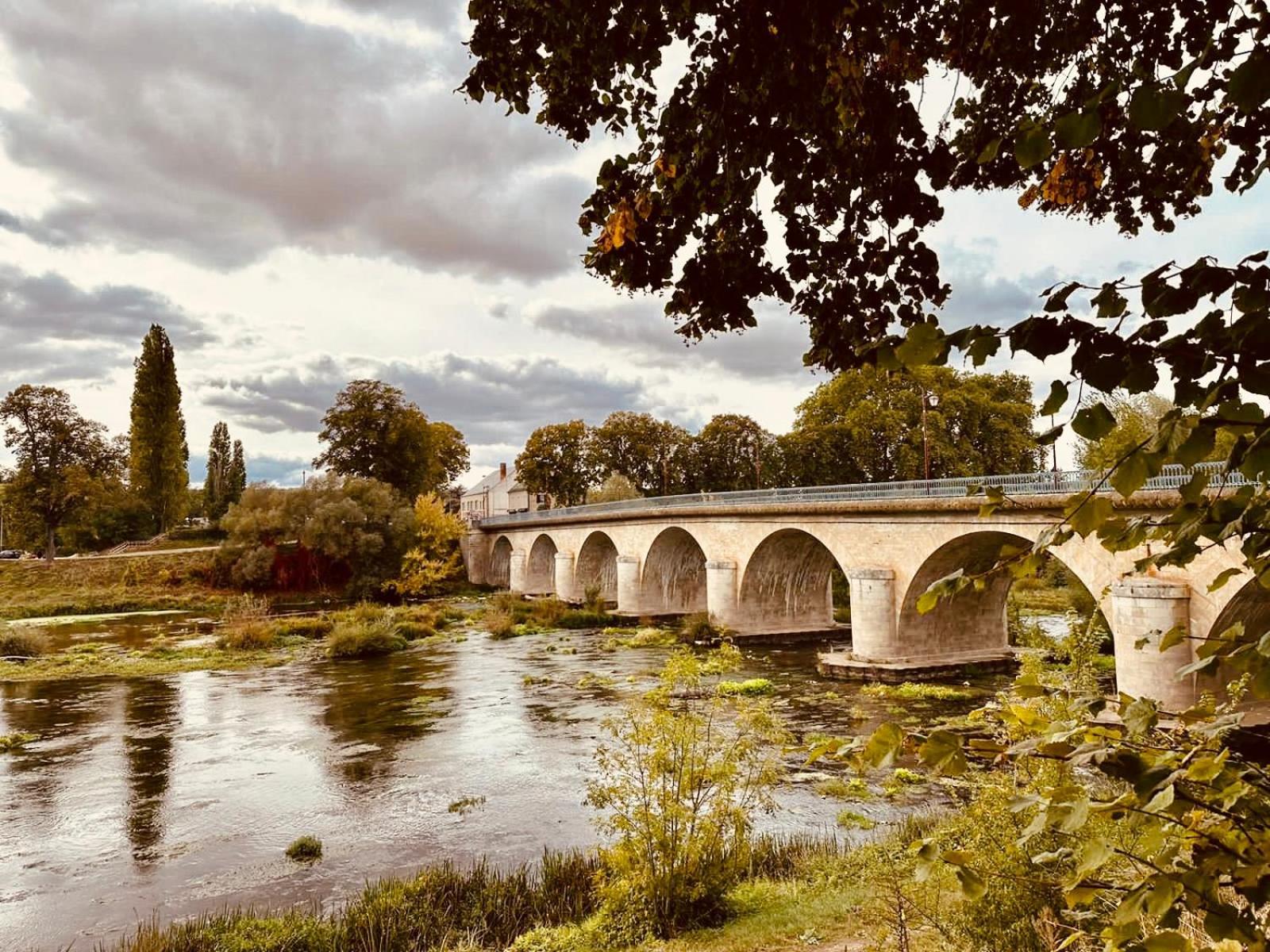 L'Escale En Amerique - Home Homy Saint-Florent-sur-Cher Zewnętrze zdjęcie